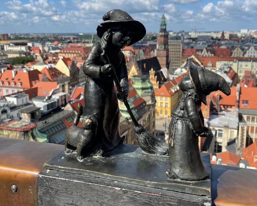 Апартаменти Rynek Pod Fredra Вроцлав Екстер'єр фото
