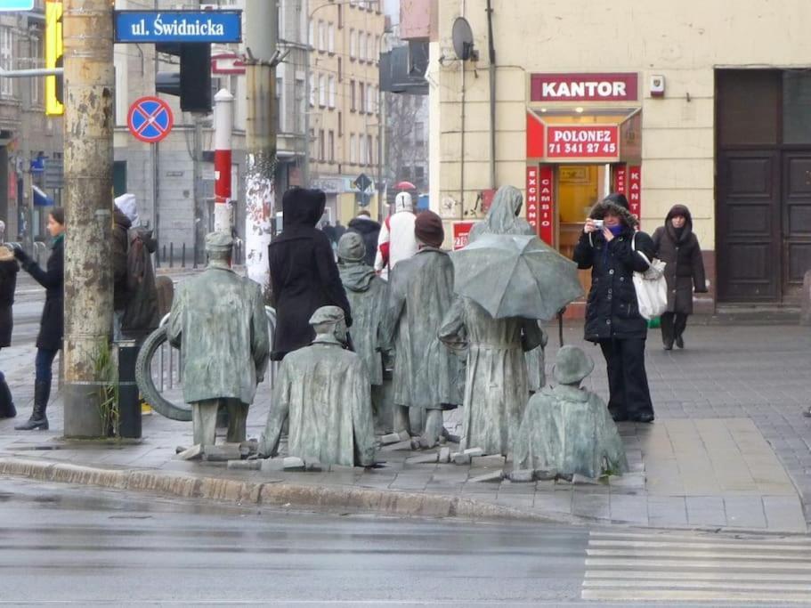 Апартаменти Rynek Pod Fredra Вроцлав Екстер'єр фото